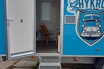 Herecký přívěs Tripl 