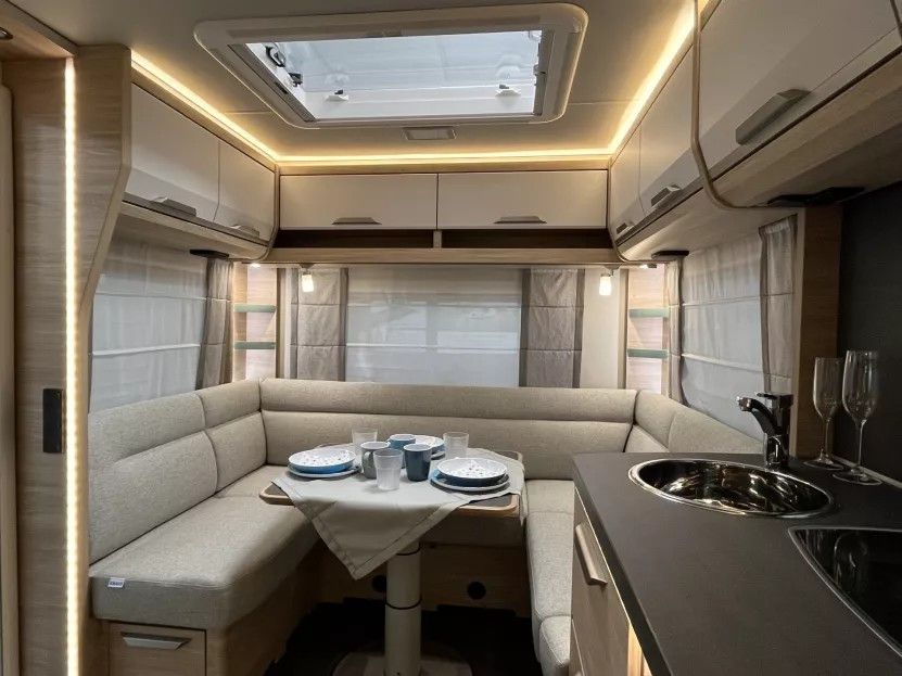 KNAUS SUDWIND 450 FU 60 YEARS