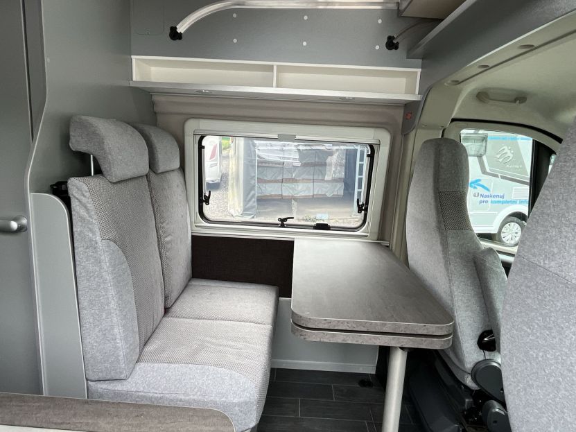 WEINSBERG CARATOUR 600 MQH