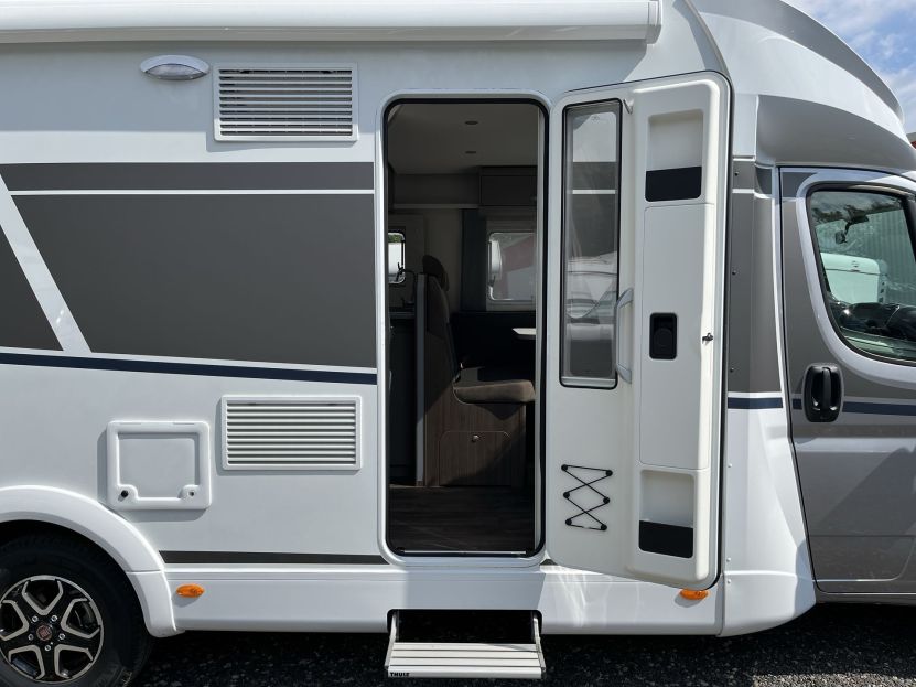 CARADO T 447 AUTOMAT