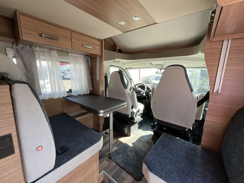 WEINSBERG CARASUITE 700 ME