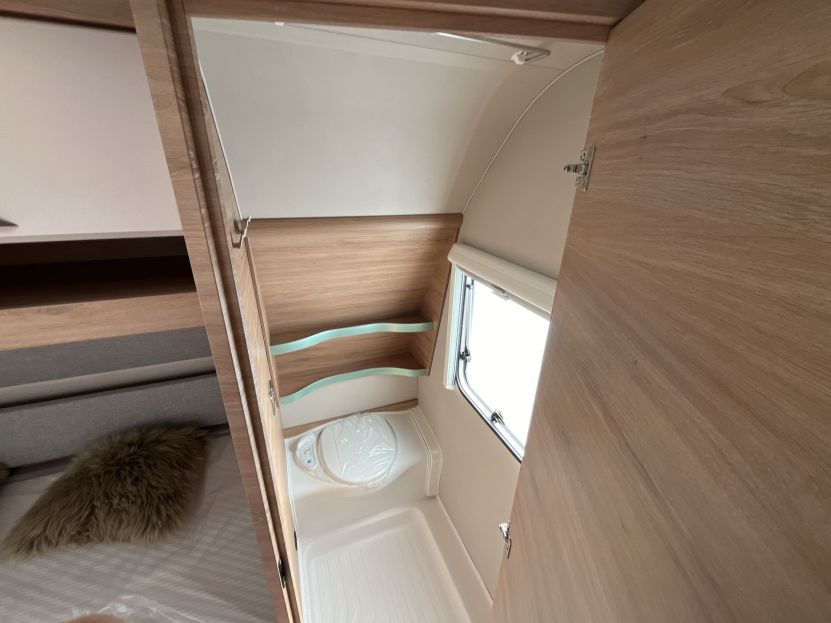 Knaus Südwind 550 FSK 60 years Edition (140)