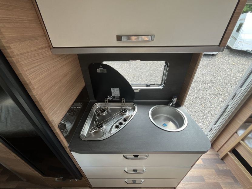 WEINSBERG CARAONE 500 FDK 2-PAL Č.2