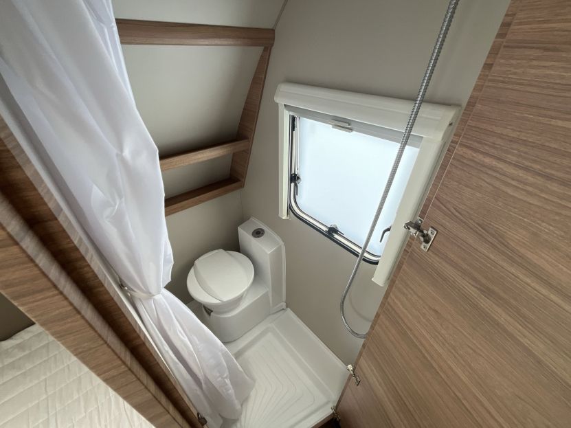 WEINSBERG CARAONE 500 FDK 2-PAL Č.2