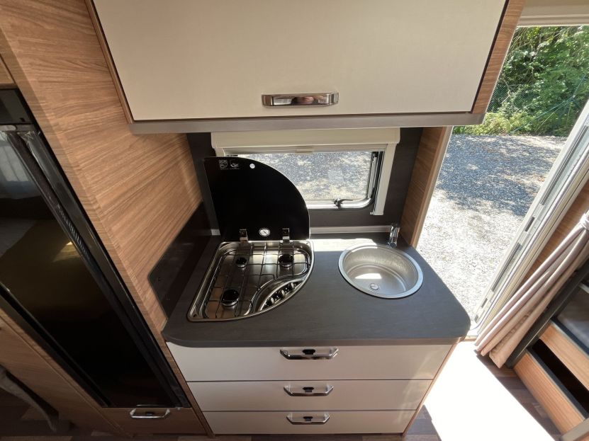 Weinsberg CaraOne 500 FDK (66)