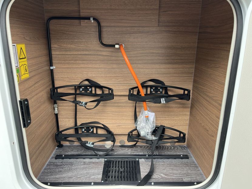 Knaus Live I 650 MEG (11)