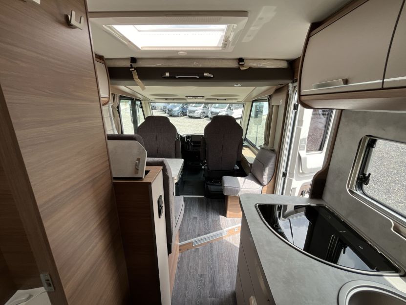 Knaus Live I 650 MEG (11)