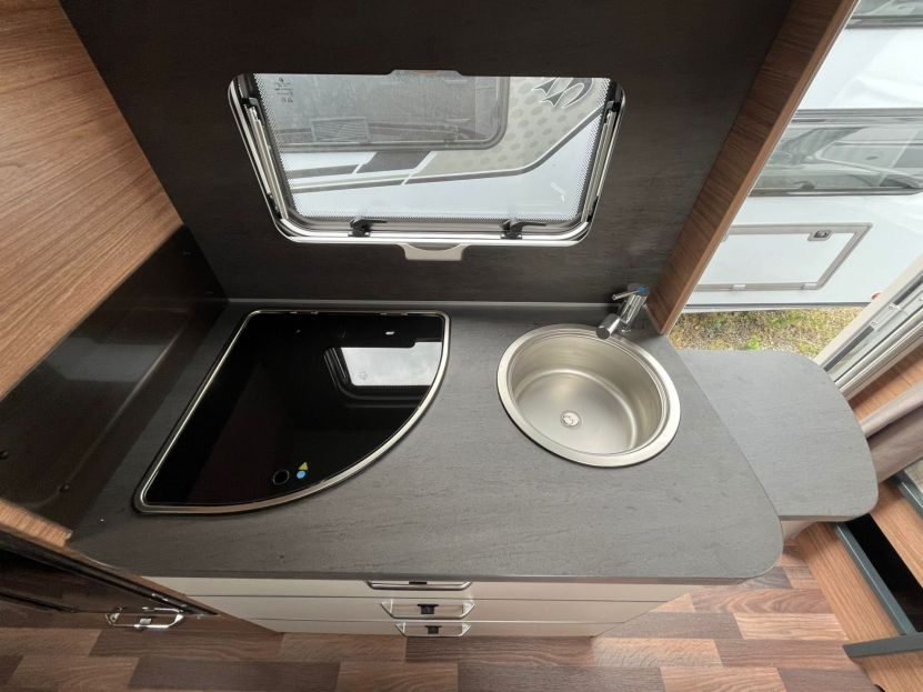 Weinsberg CaraOne 500 FDK (90)