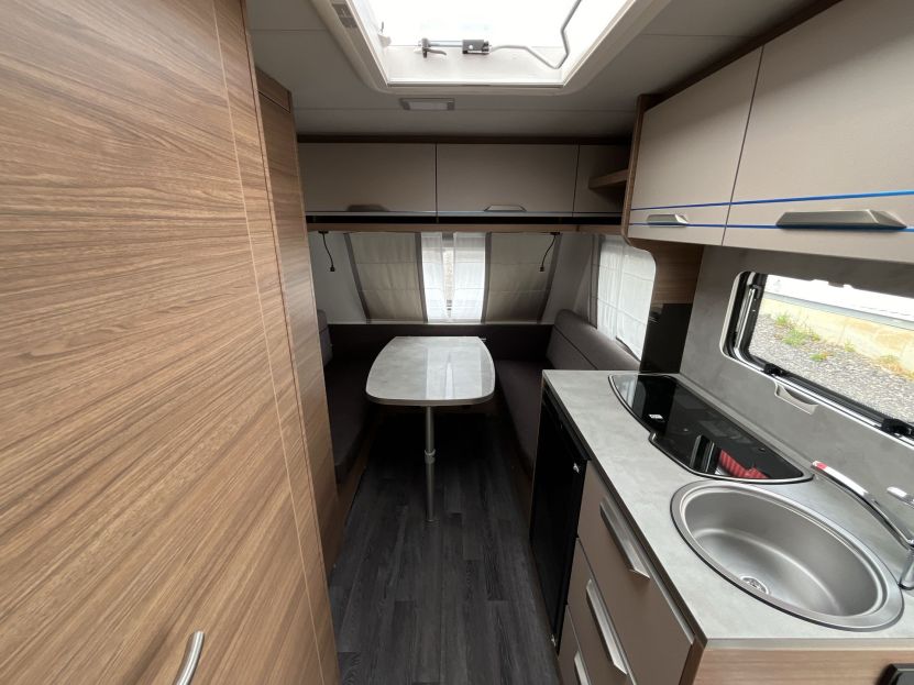 Knaus Sport 400 LK (78)