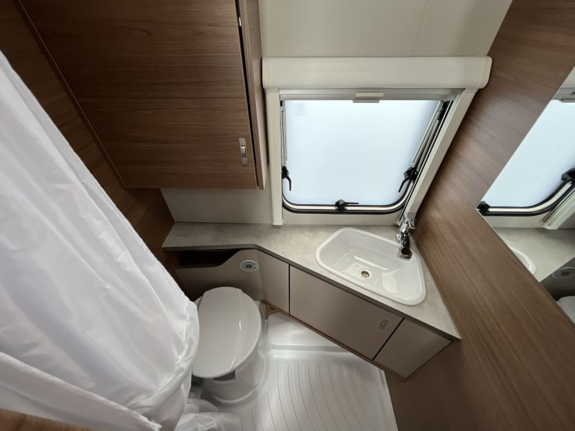Knaus Sport 400 LK (78)