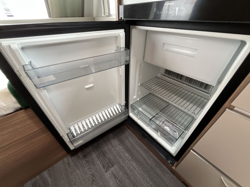 Knaus Sport 400 LK (68)