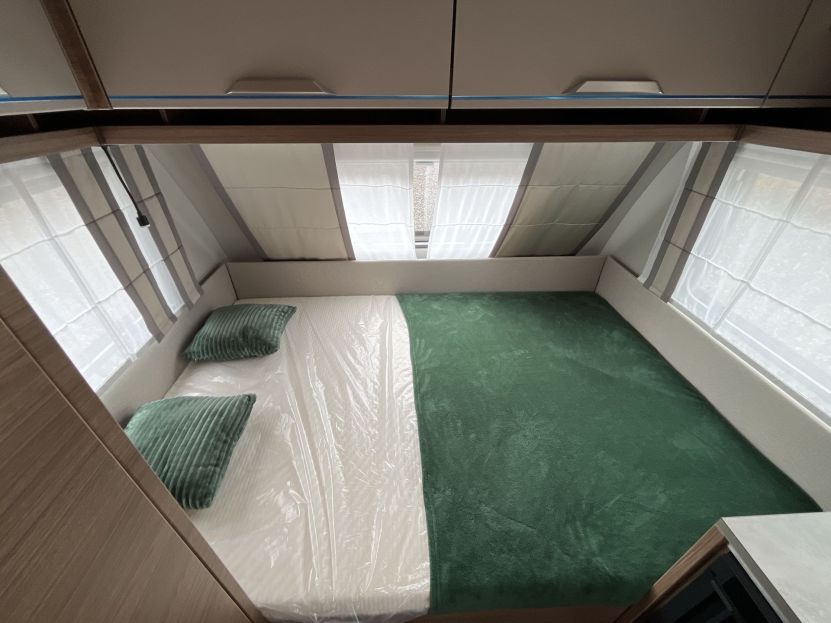 Knaus Sport 400 LK (68)
