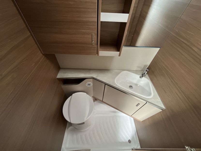 Knaus Sport 400 LK (68)