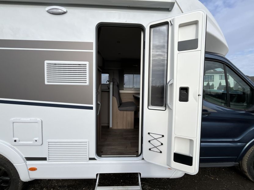 CARADO T 447 EDITION24 (92)