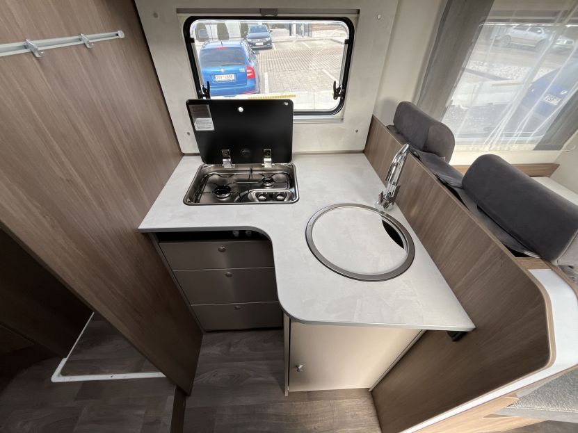 CARADO T 447 EDITION24 (92)