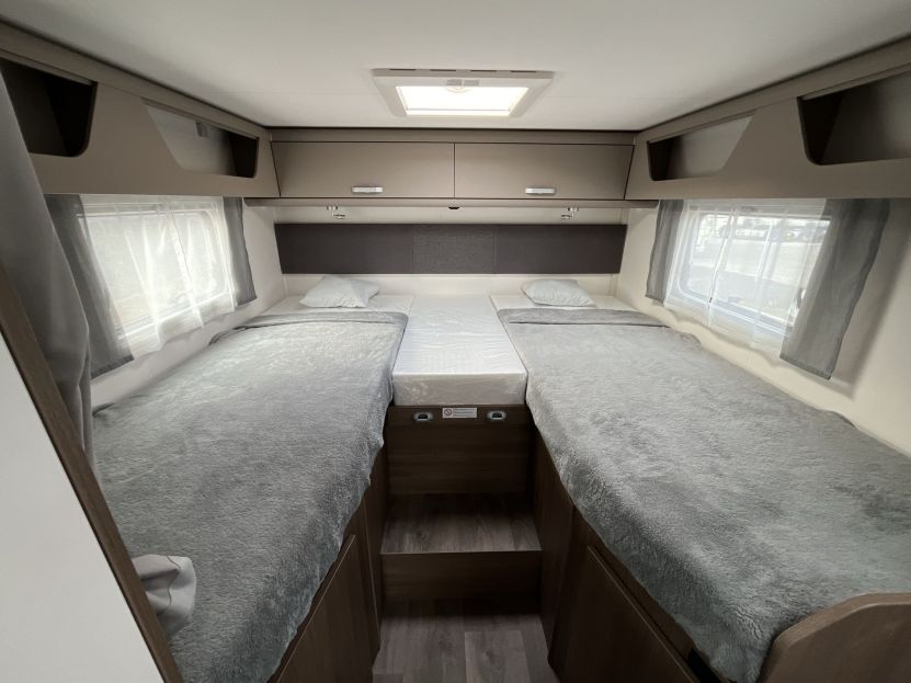 CARADO T 447 EDITION24 (92)
