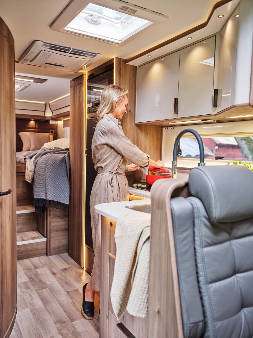 Kabe Travel Master Imperial i810 LGB
