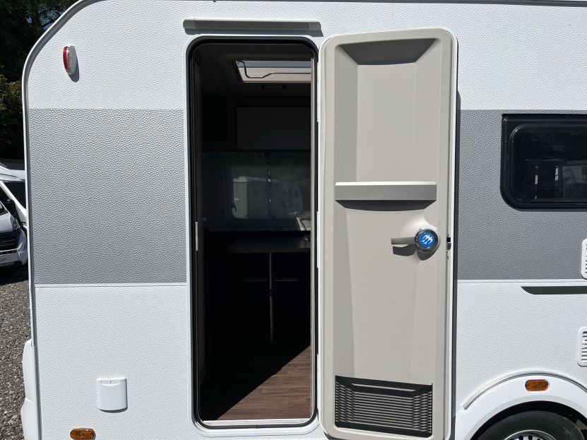 Knaus Sport 420 QD (57)