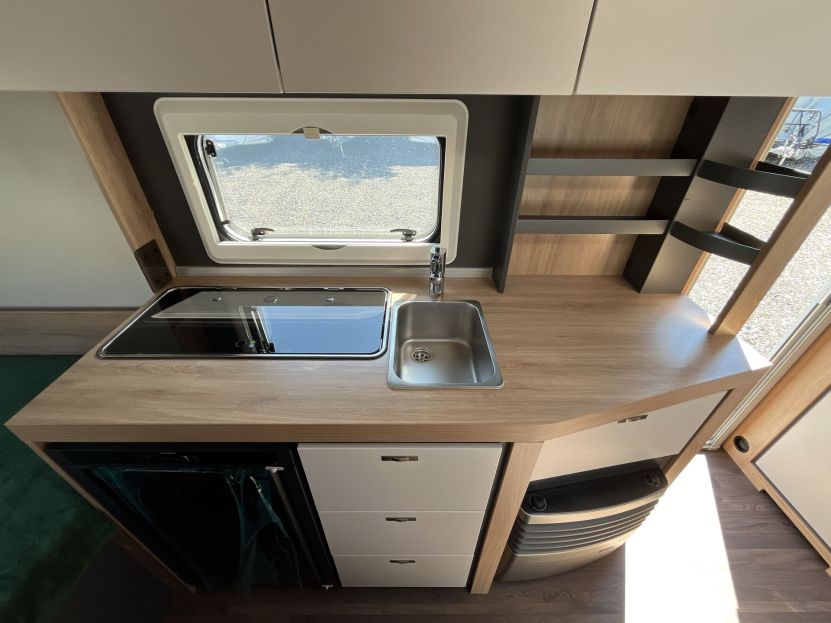 Knaus Sport 420 QD (57)