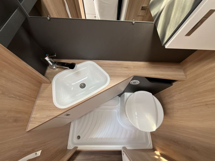 Knaus Sport 420 QD (57)