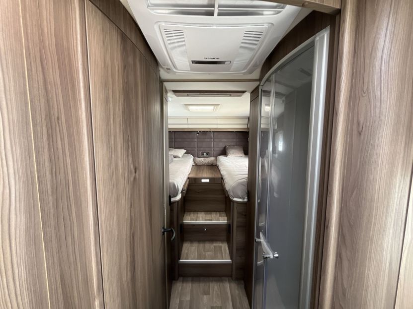 Kabe Travel Master Imperial RI 810 LGB
