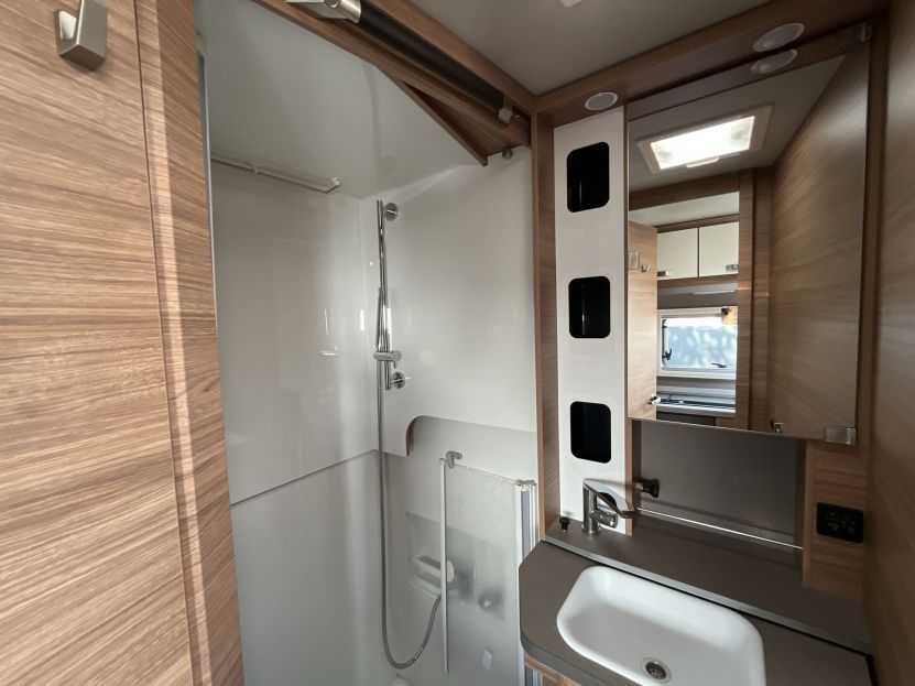 Weinsberg X-Cursion Van 500 MQ Pepper