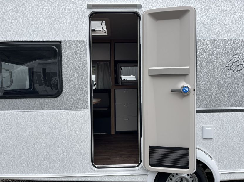 Knaus Sport 450 FU (70)