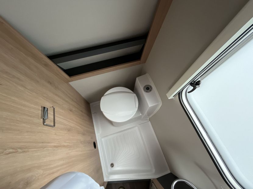 Knaus Sport 450 FU (70)