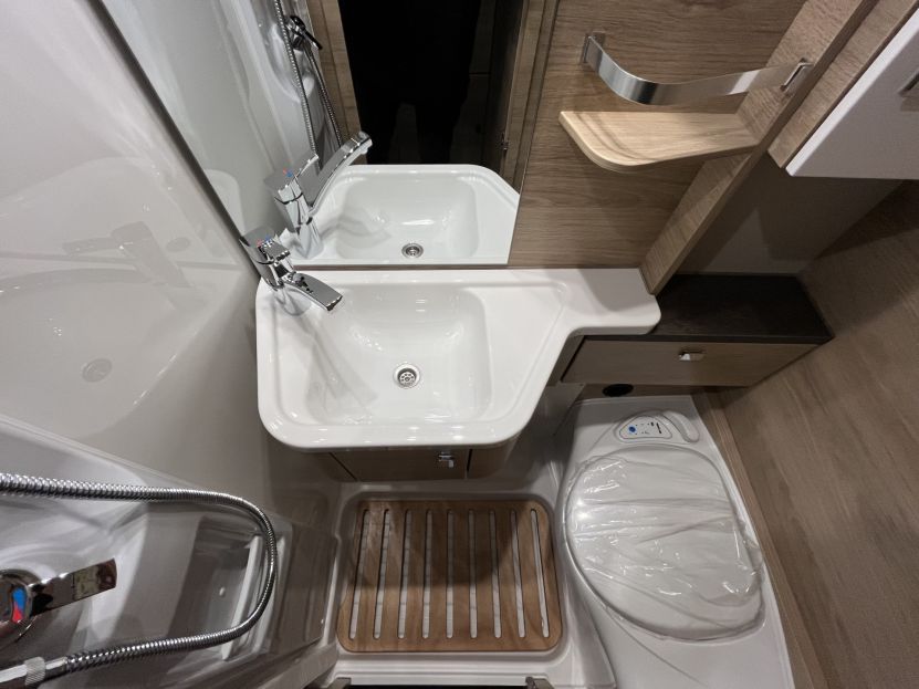 Tabbert Pantiga 550 E Finest Edition (28)