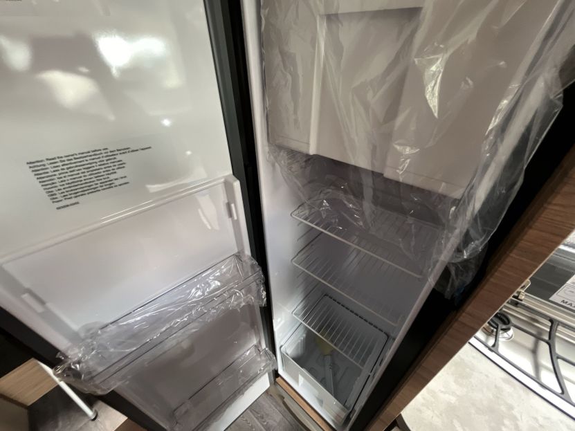 Knaus Live I 700 MEG