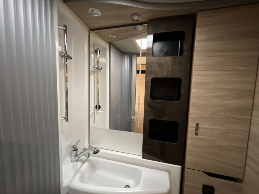 Knaus Van Ti Plus 650 MEG PLATINUM SELECTION