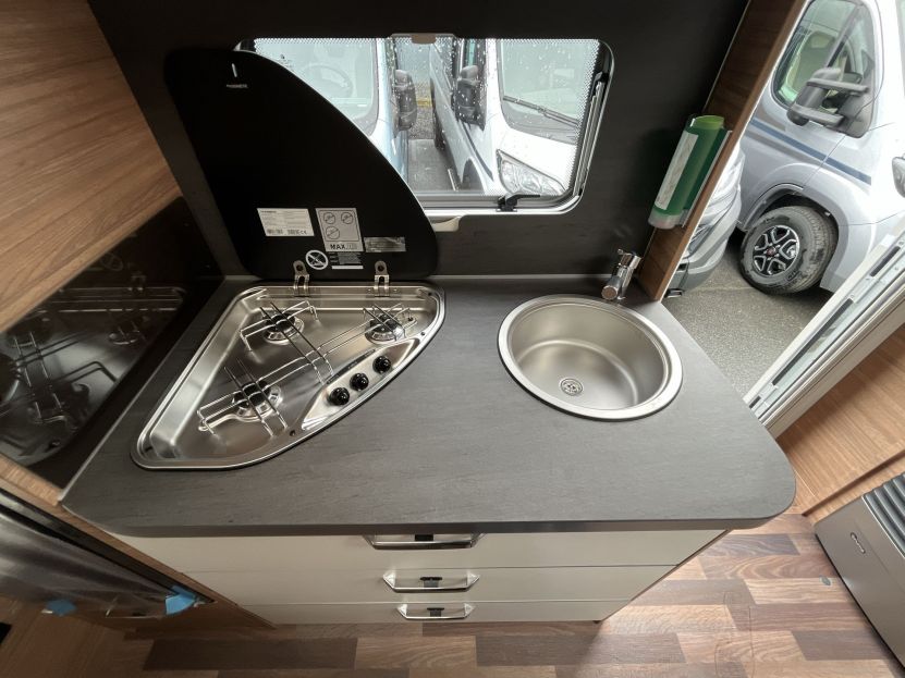 Weinsberg CaraOne 420 QD (20)