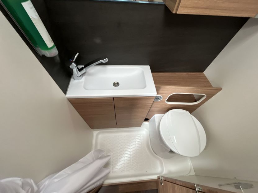 Weinsberg CaraOne 420 QD (20)