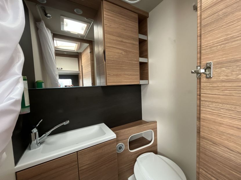 Weinsberg CaraOne 420 QD (20)