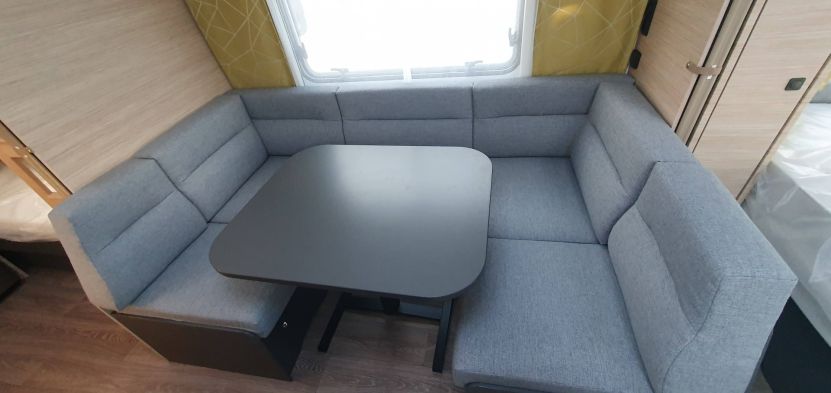 Fendt Apero Activ 560 SKM