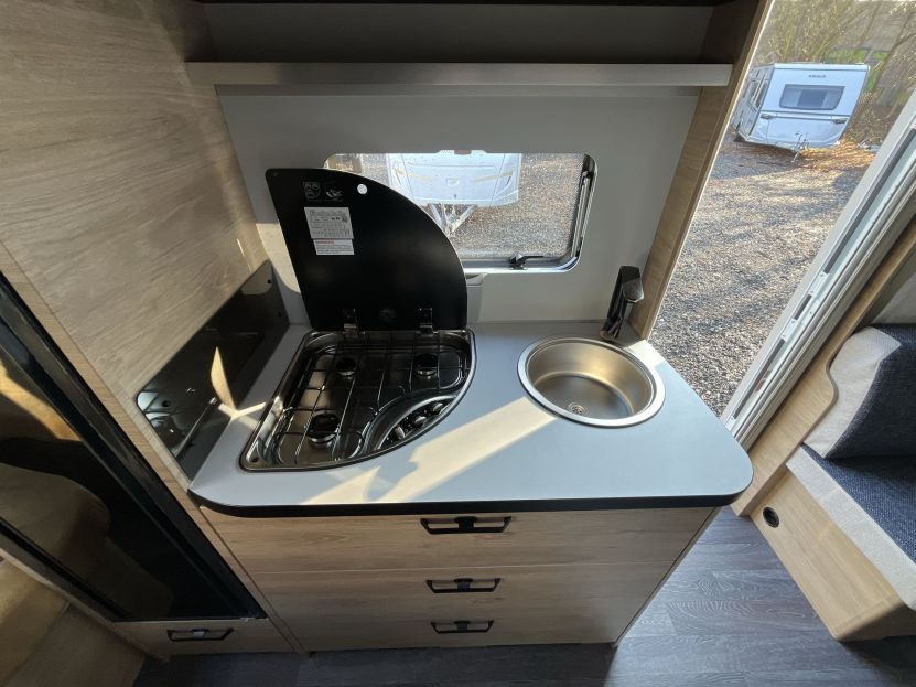 WEINSBERG CARAONE 540 EUH (8)