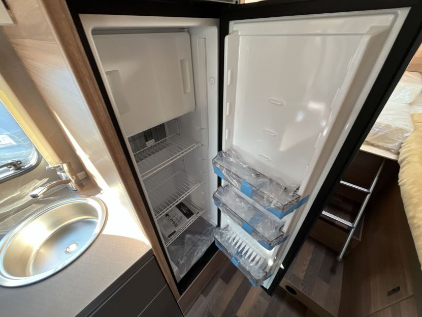 Weinsberg CaraHome 650 MEG (32)