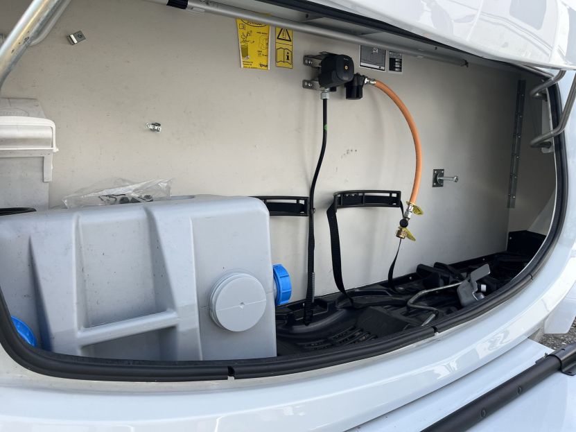 Knaus Südwind 450 FU 60 years Edition