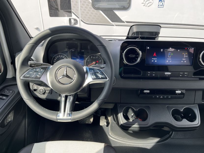 Weinsberg CaraCompact Suite PEPPER 640 MEG (22)