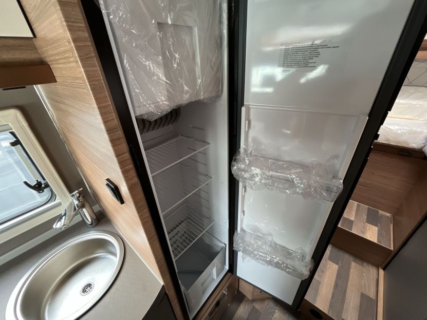 Weinsberg CaraCompact Suite PEPPER 640 MEG (22)