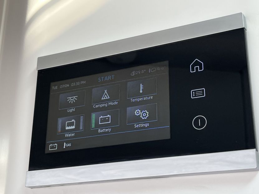 Volkswagen Grand California 680