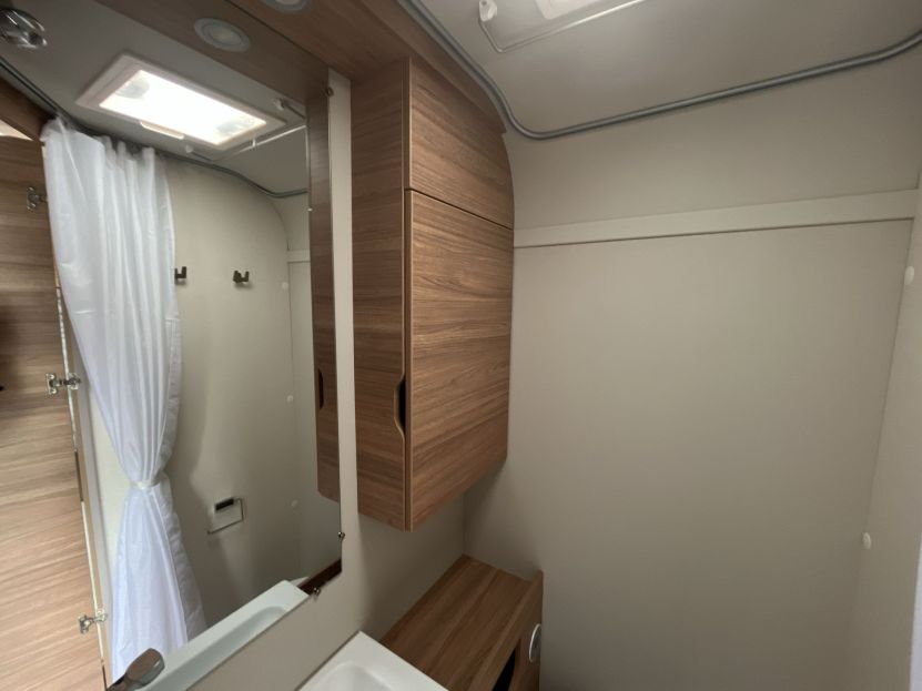 WEINSBERG CARAONE 390 QD