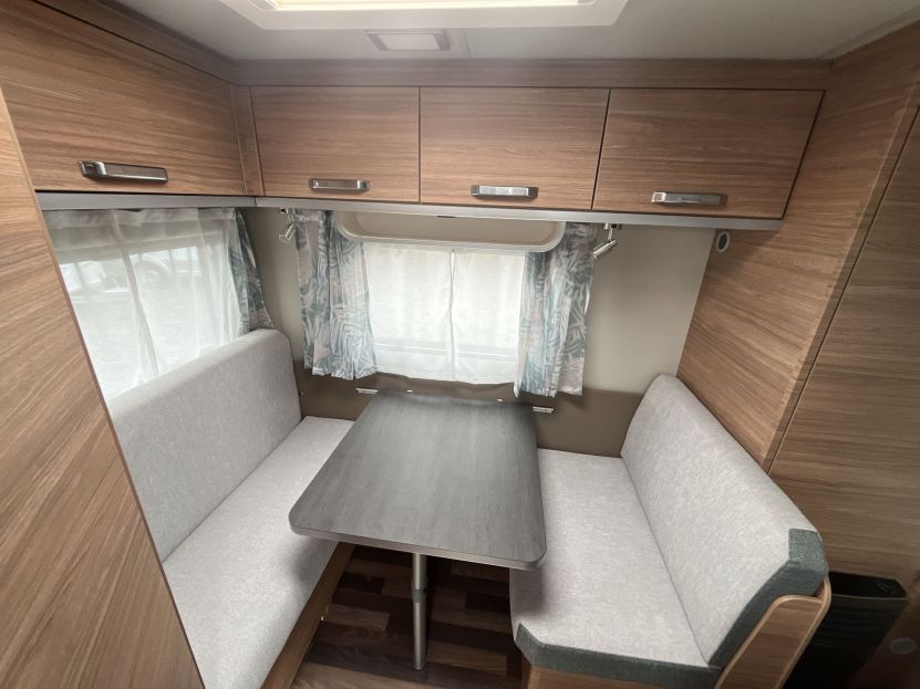 WEINSBERG CARAONE 390 QD