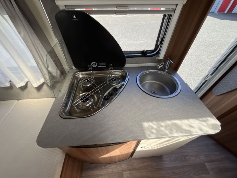 WEINSBERG CARAONE 390 QD