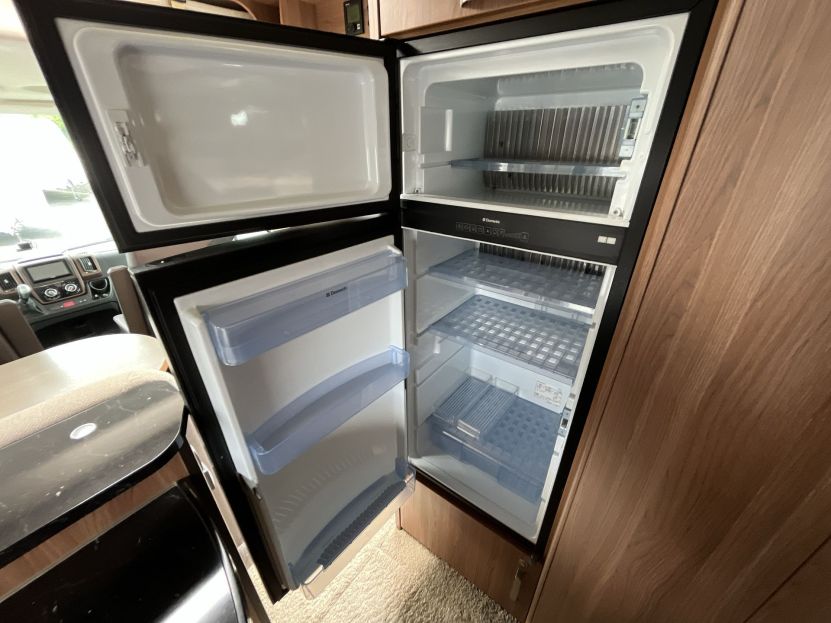 Knaus Sky I Plus 700 LEG