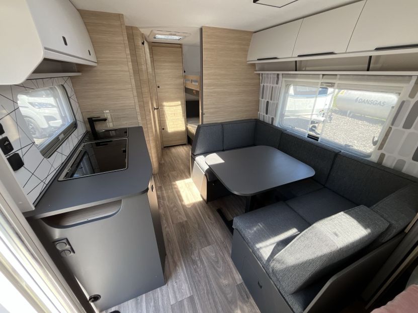 Fendt Apero Activ 560 SKM (17)