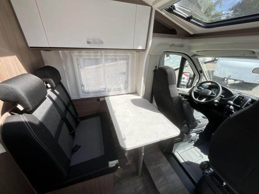 CARADO V 337 (15)