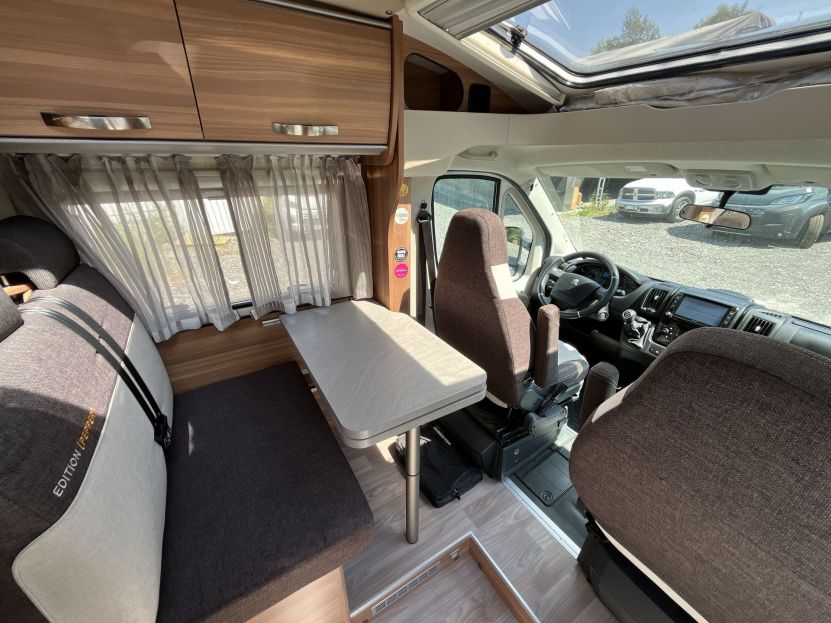 Weinsberg CaraCompact 600 MEG EDITION [PEPPER]