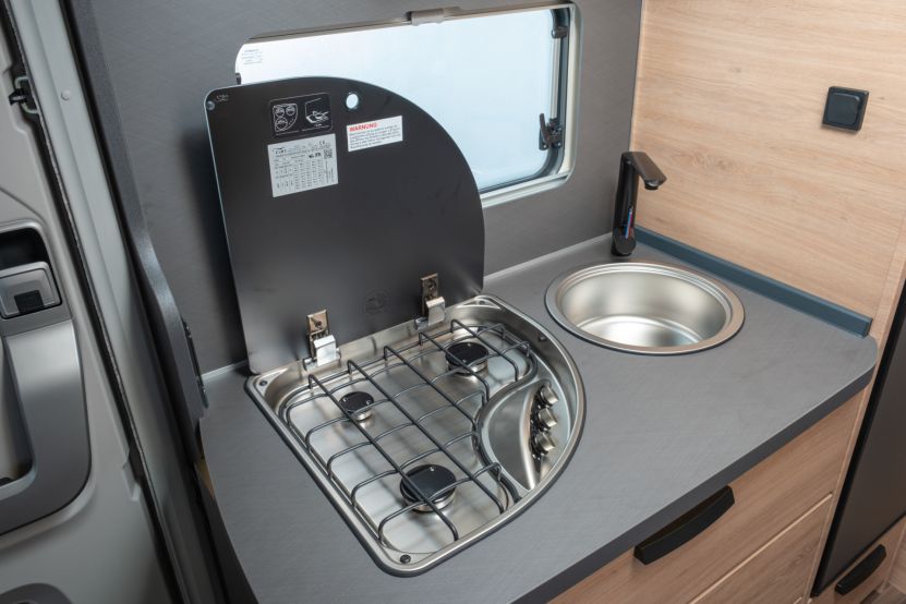 Knaus L!VE WAVE 650 MEG Platinum Selection