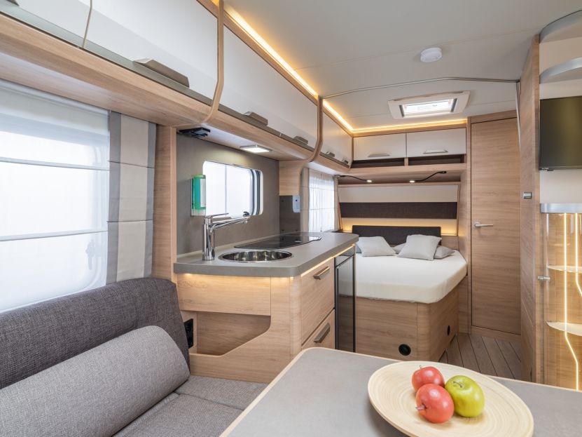 Knaus Südwind 450 FU Black Selection